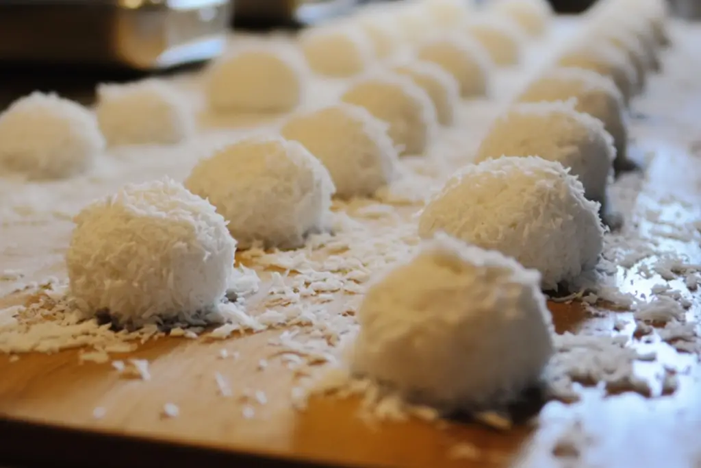No-Bake Coconut Snowballs